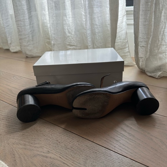 Maison Margiela Black Tabi Mary Janes - Picture 4 of 5